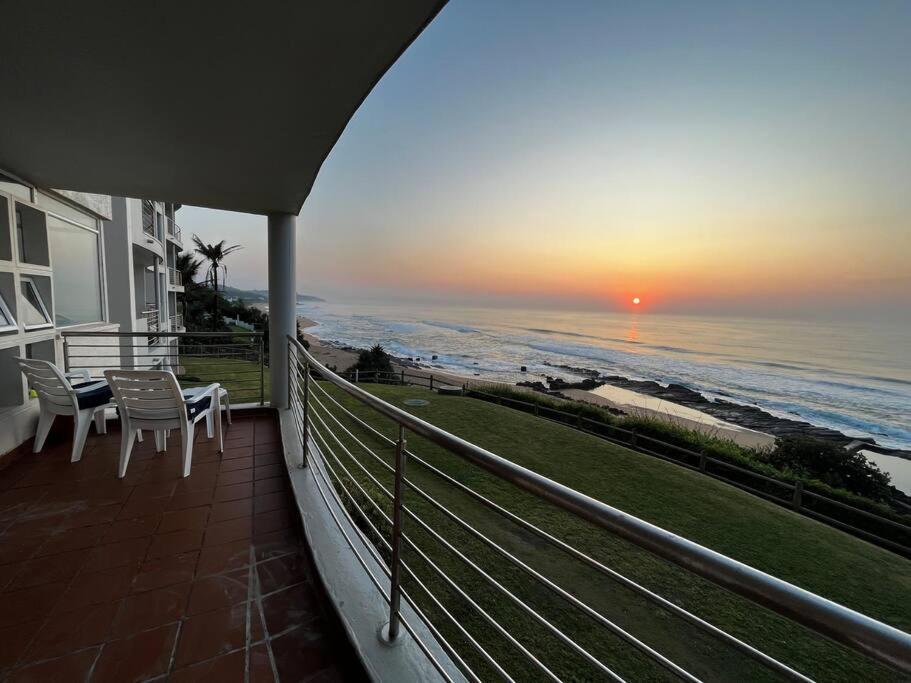 Ocean Pearl At Chakas Cove - Beachfront Apartment バリート エクステリア 写真